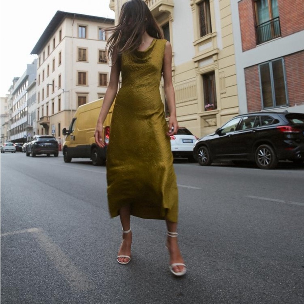 NWT- ZARA CREASED EFFECT MIDI DRESS OLIVE